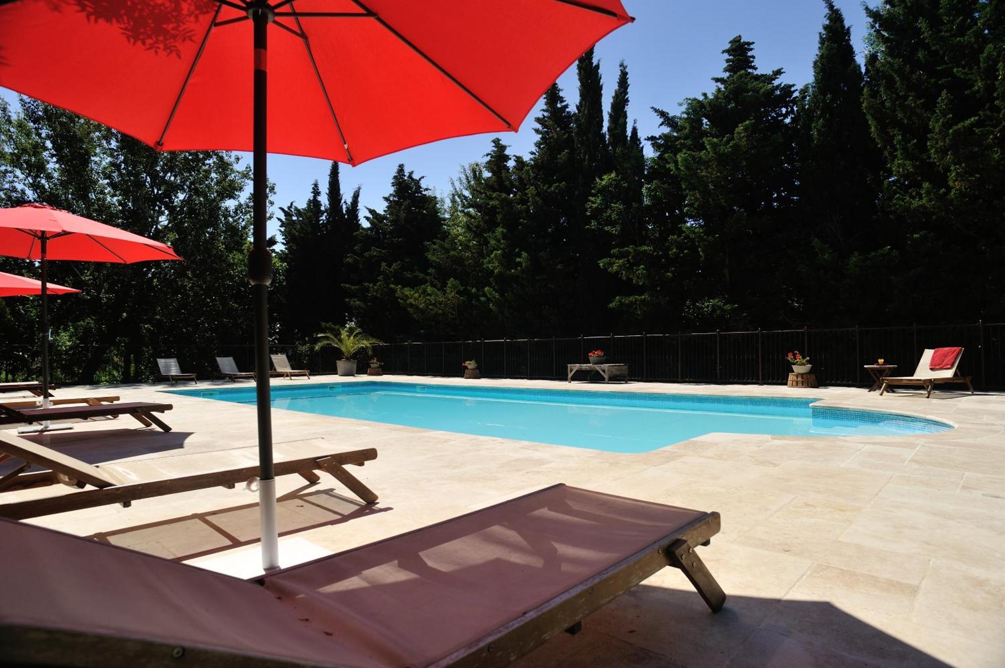 Gites Domaine Des Machottes Grans Luaran gambar